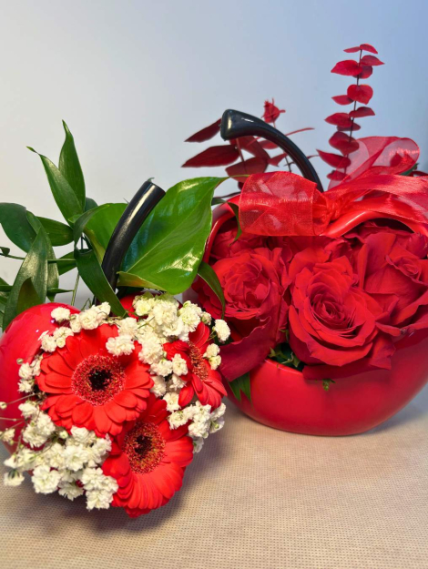 Composizione in vaso a forma di mela